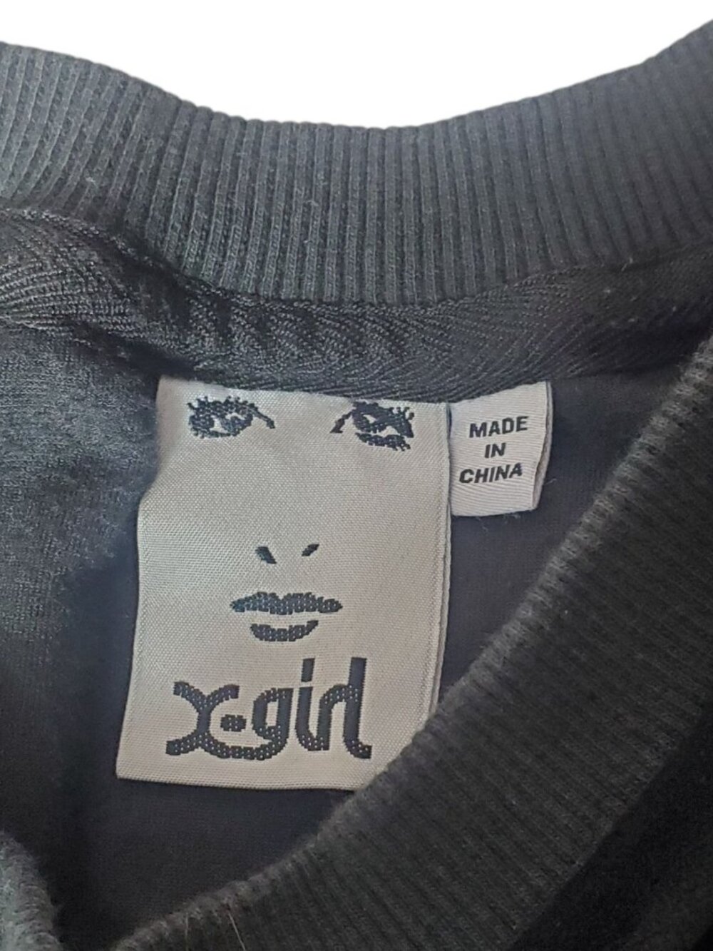 X-Girl Velour Pullover Women Sweatshirt W/Logo Patch Design Black Small - Picture 6 of 13
